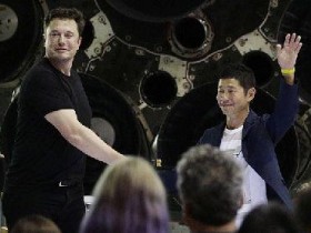 SpaceX第一个私人环月乘客，42岁的日本土豪，他还想带人免费登月