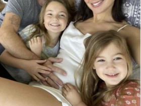 盖尔·加朵宣布怀第三胎 已经育有两个女儿